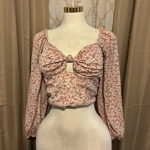 Tops - Floral Long Sleeve Top, size M